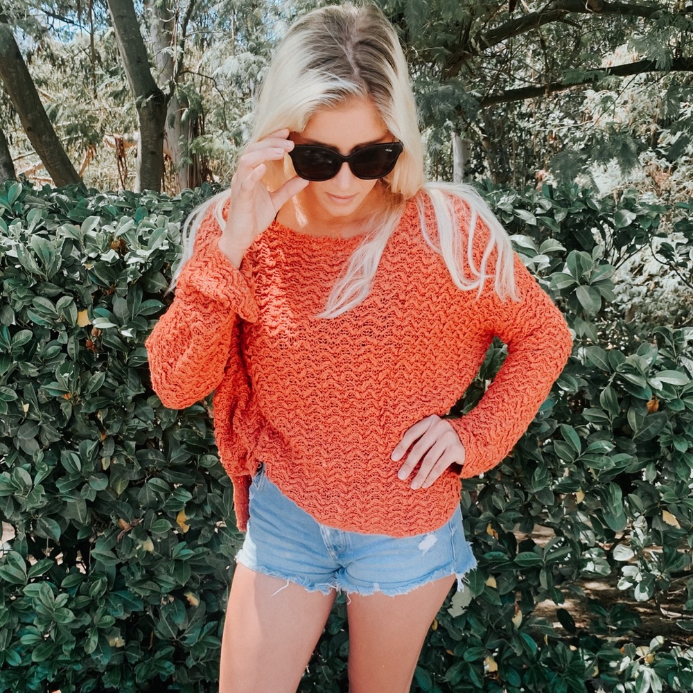 Free People Sweater ☀️